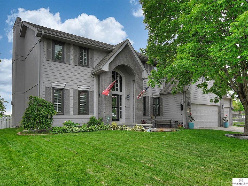 1st image of 4222 N 143rd Cir