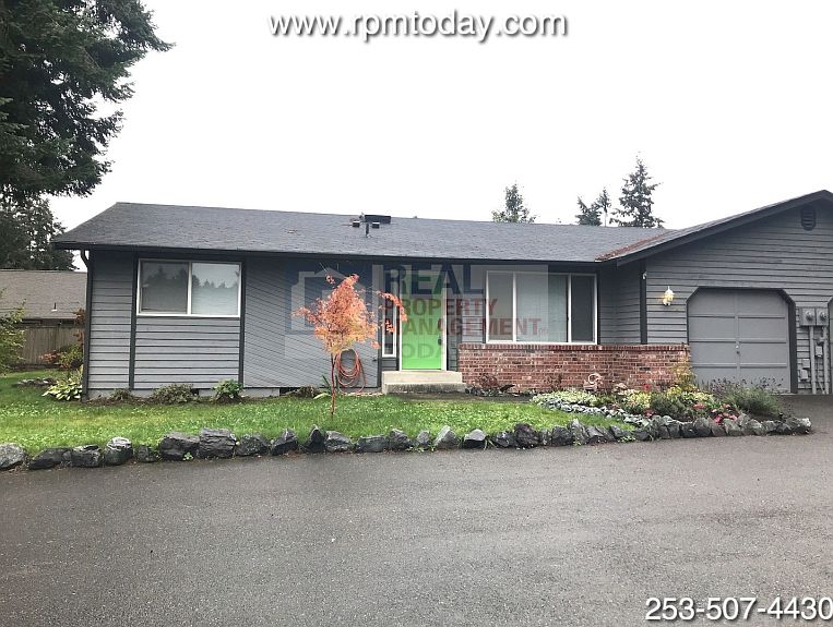 1st image of 8409 191st St E