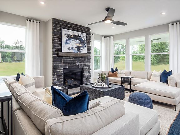 4th image of 23470 Saint Andrews Dr