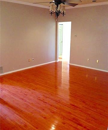 2nd image of 1900 Ashley Dr