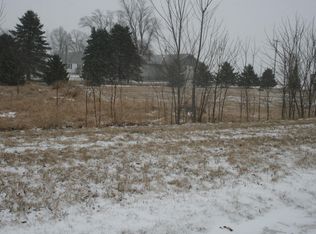 35 8th St NE, Plainview, MN 55964