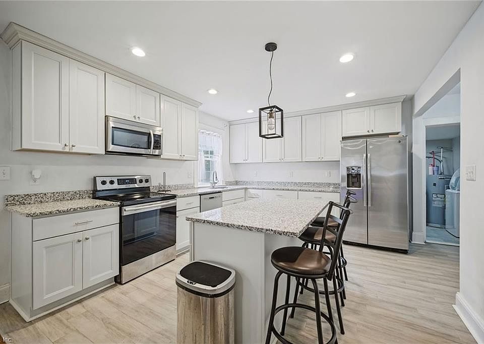 1st image of 1129 Hazel Ave