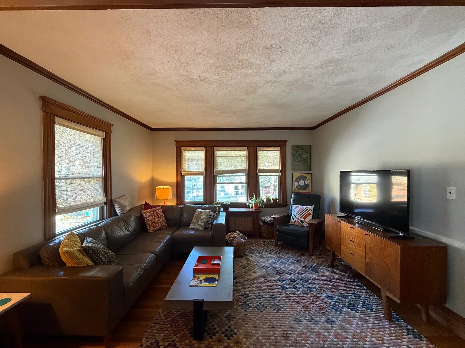 3 bed, 1018 sqft, $3,100 — Photo 4