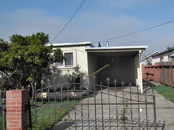 3rd image of 1723 California Ave
