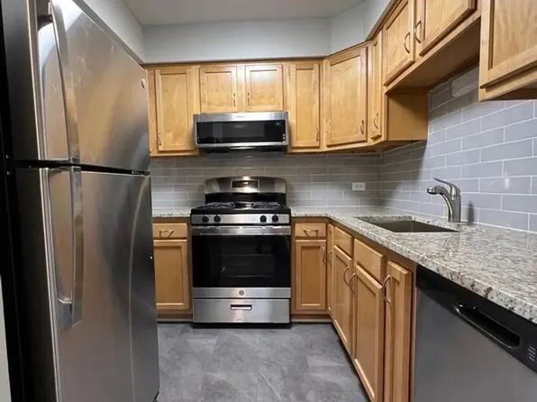 152 Walton LLC, 152-162 & 202 206 Walton St #162-1F, Barrington, IL 60010