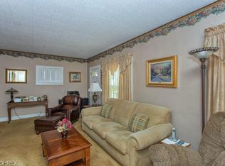 5236 W 49th St, Parma, OH 44134
