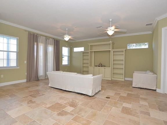 4th image of 2507 Lakeshore Blvd