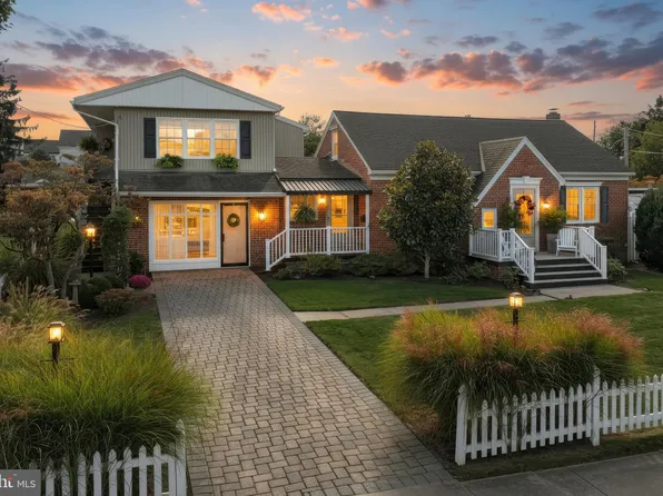 372 Maple Ave, Hanover, PA 17331