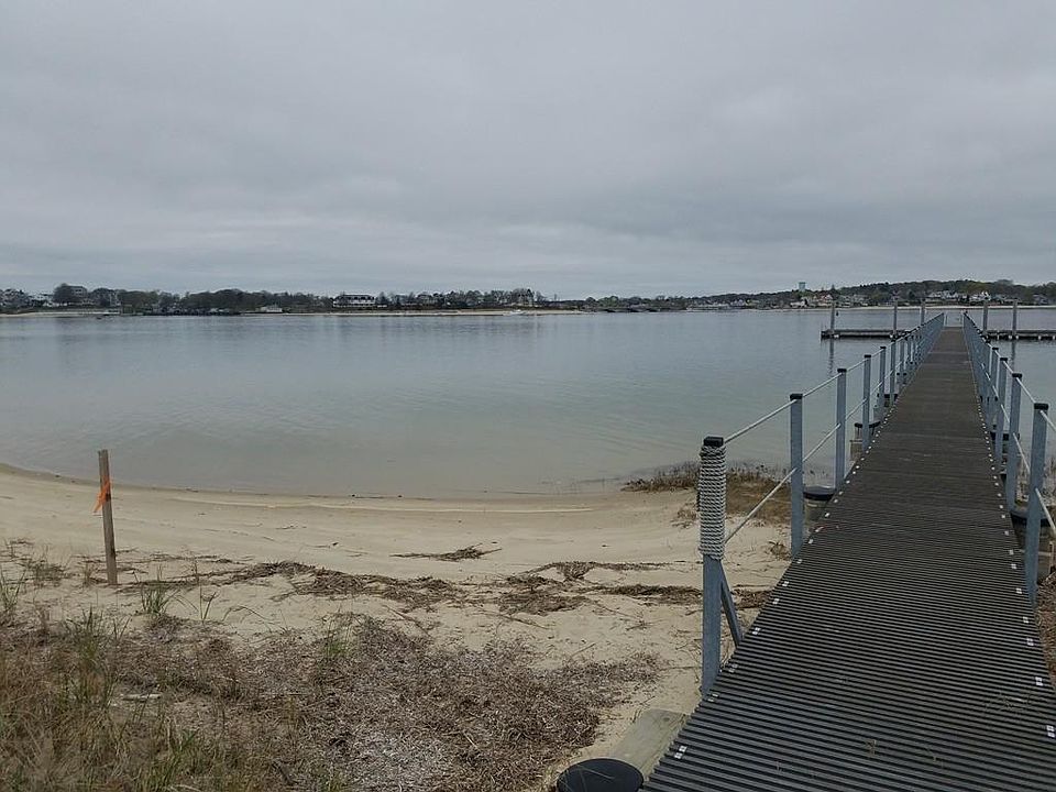 2nd image of 4 Burgess Point Shrs