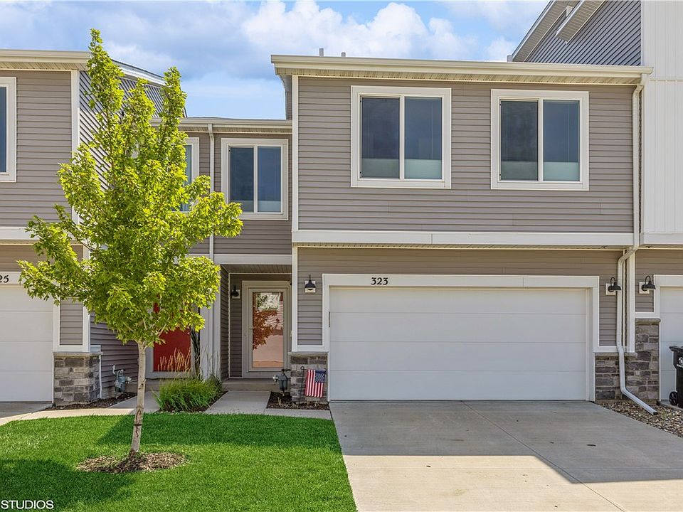 1st image of 323 NE Mink Dr