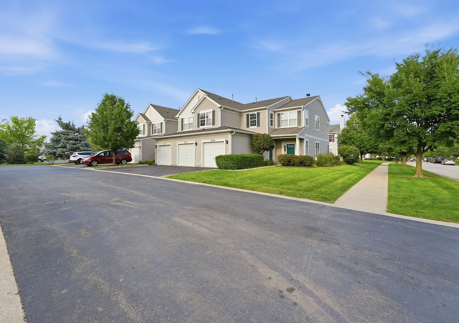 2 bed, 1208 sqft, $2,500 — Photo 3