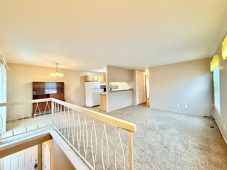 1416 Hobnail Ct — Photo 9