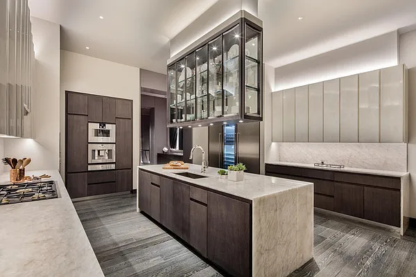 Sold by Douglas Elliman | media 23