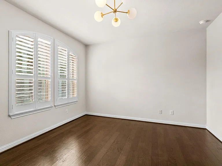 18900 N Bee Cave Springs Cir — Photo 30