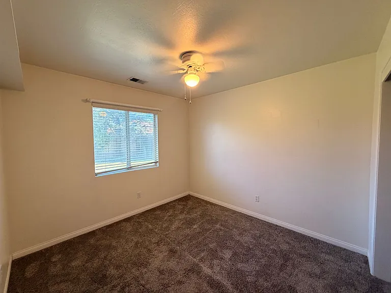 4315 Range Dr — Photo 4