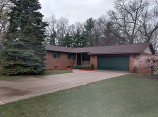 7645 Carefree Dr, Whitehall, MI 49461