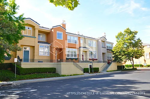 3599 Gilman Cmn Photo 1