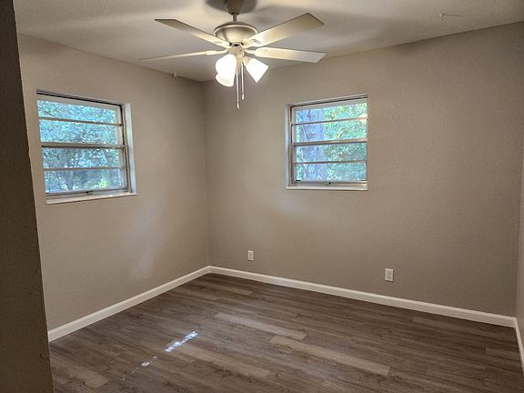 3rd image of 503 W Griffith Ave