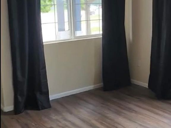 Front room area two large windows. Available as upgrade. Can be office, or gaming space
Private bedroom for rent in Colorado Springs, CO surrounding area