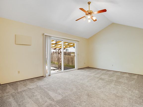 5th image of 7982 Beverly Drive