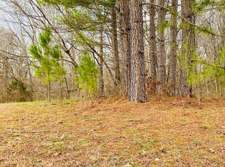 210 Waters Edge Dr, Florence, AL 35634