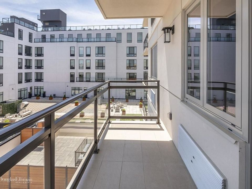1st image of 3725 33rd St APT 4G