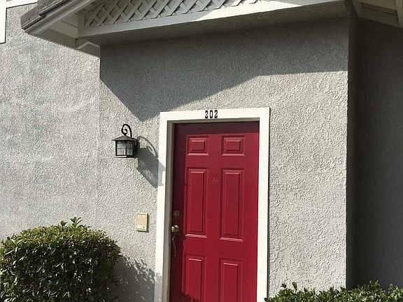 3rd image of 17880 Graystone Ave