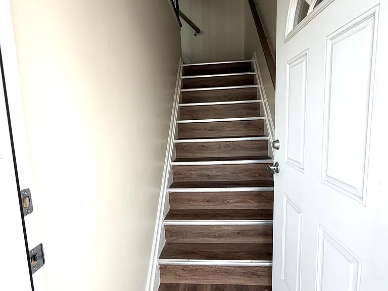 110 Spartan Ave #2 — Photo 2