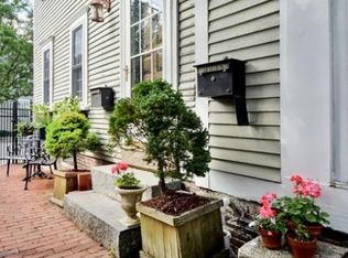 39 Essex St, Salem, MA 01970