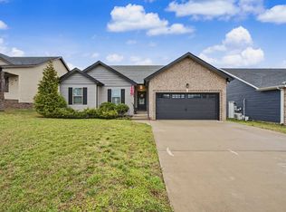152 Ambridge St, Oak Grove, KY 42262