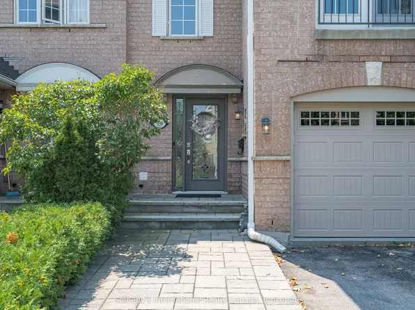 339 Ravineview Way, Oakville, ON L6H 6S5