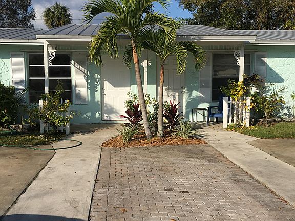2nd image of 797 SW 36th St