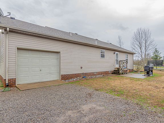 4th image of 1726 Golden Valley Dr