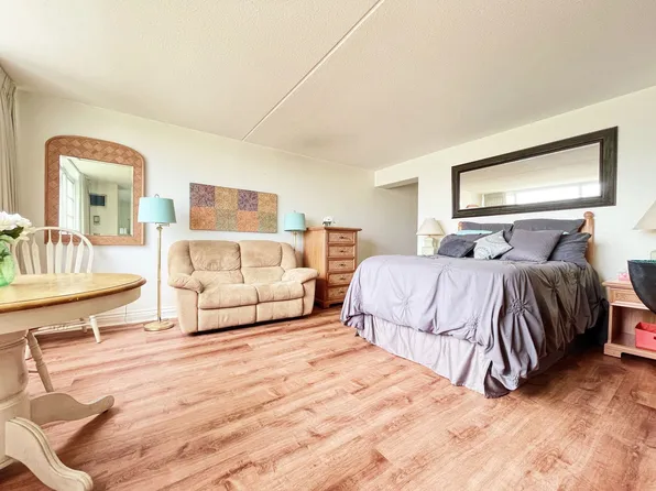400 Hobron Ln APT 2306, Honolulu, HI 96815