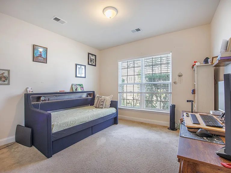 321 Decatur Dr — Photo 24
