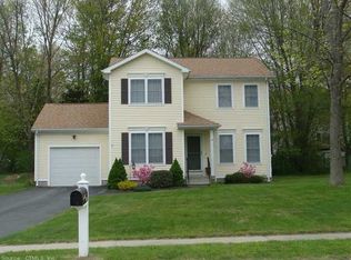 12 Lincoln Rd, Killingly, CT 06239