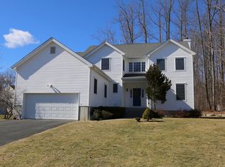 71 Travis Rd, Baldwin Place, NY 10505