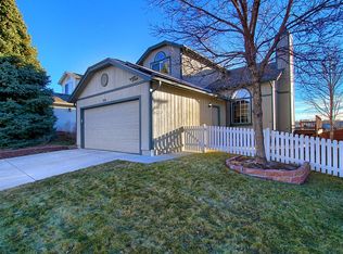 598 Longfellow Ln, Highlands Ranch, CO 80126