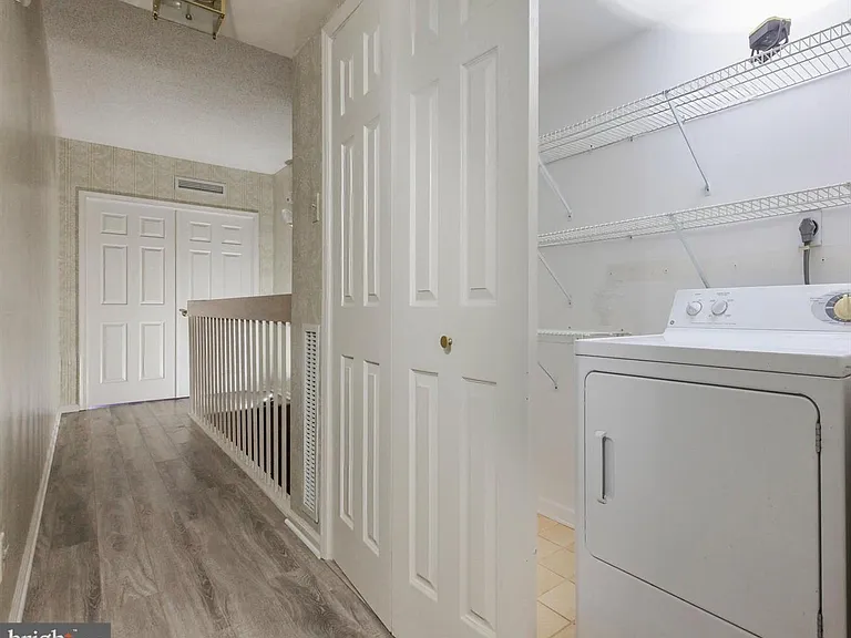 6161 Main St — Photo 24