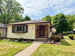 733 W Magnetic St, Marquette, MI 49855