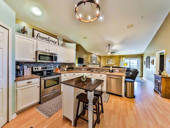 4th image of 12342 Sea Biscuit Ct