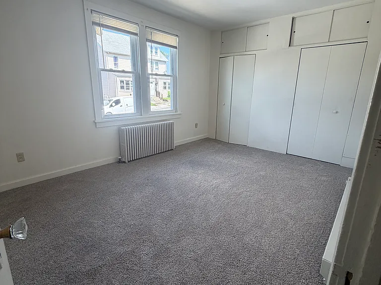 302 E Walnut St #1 — Photo 4