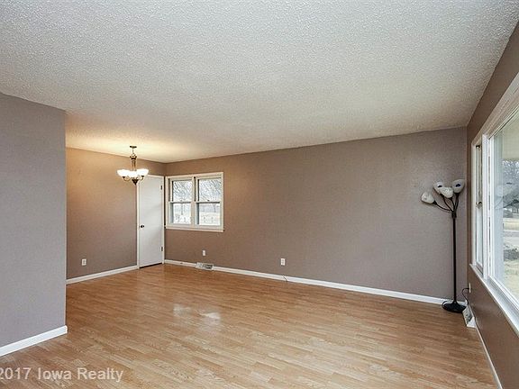 2nd image of 1611 W 5th Ave