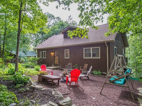 5th image of 349 E Lakeshore Dr