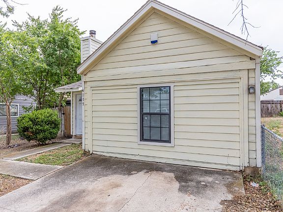 3rd image of 4119 Sunrise Crest Dr