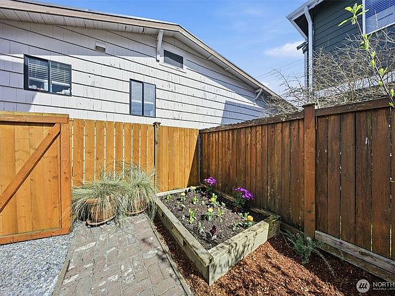 3rd image of 8847 9th Avenue SW #A
