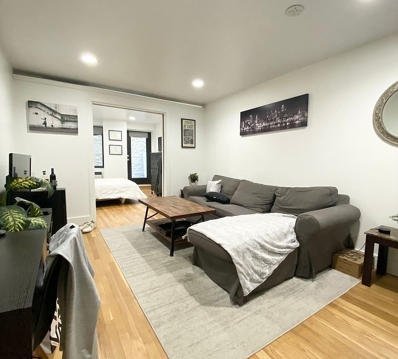 1st image of 207 E 37th St #1EA