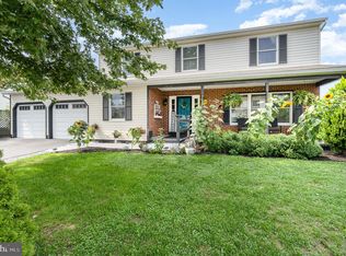 909 Magnolia Dr, Enola, PA 17025