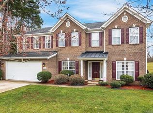 2200 Dunnwood Hills Dr #38, Matthews, NC 28105