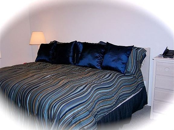 5th image of 7360 Saint Ives Way APT 2105